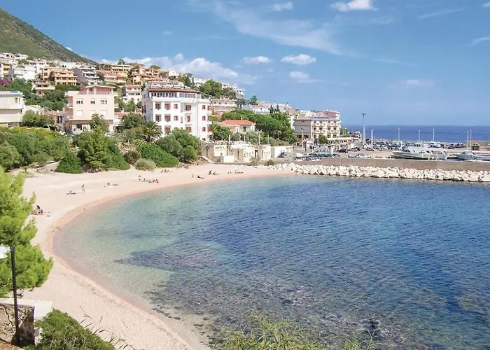 Nyaraló Camilla E Gabriele *